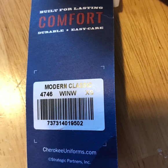 Cherokee Workwear Scrub Top Size XS - Picture 5 of 6